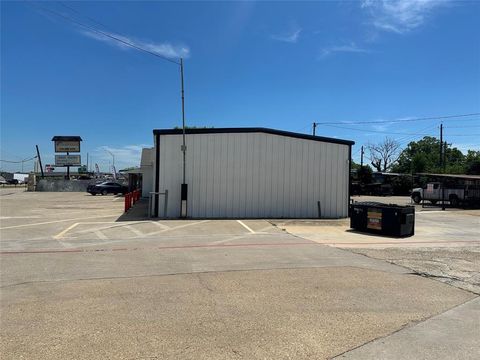 Tiny photo for 710 E Interstate 30 Fwy #B, Garland, TX 75043 (MLS # 20188763)