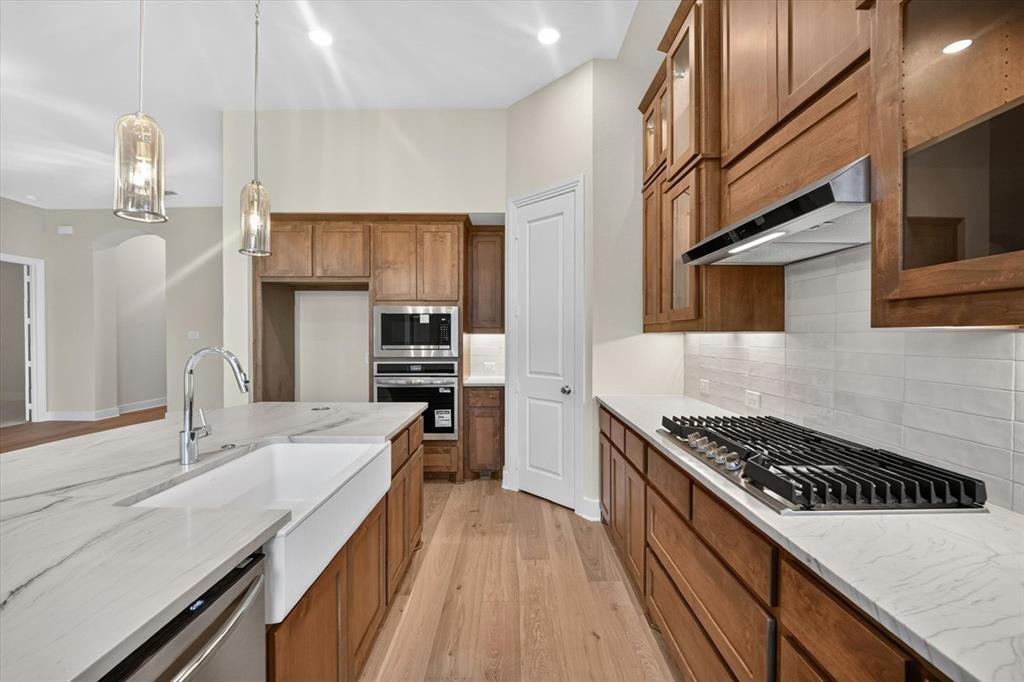 2814 Cedar Ridge