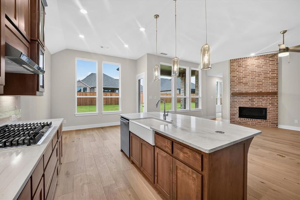 2814 Cedar Ridge