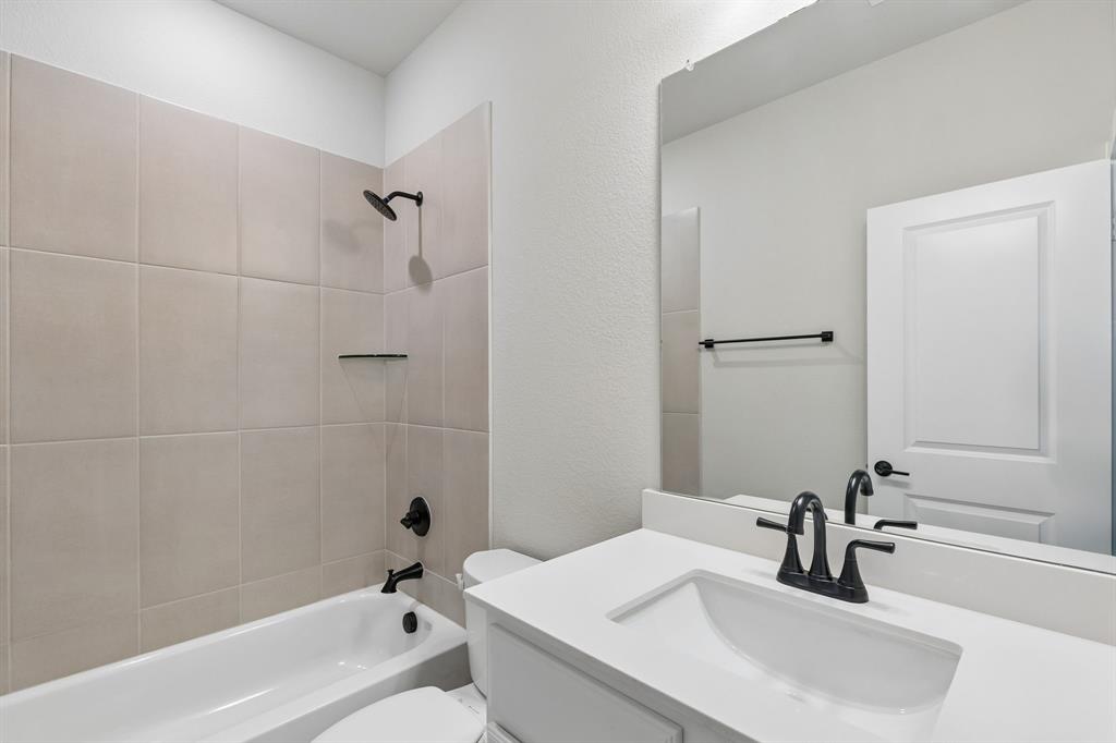 Ellis Ranch Estates - Residential