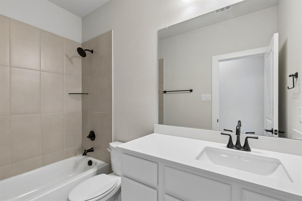Ellis Ranch Estates - Residential
