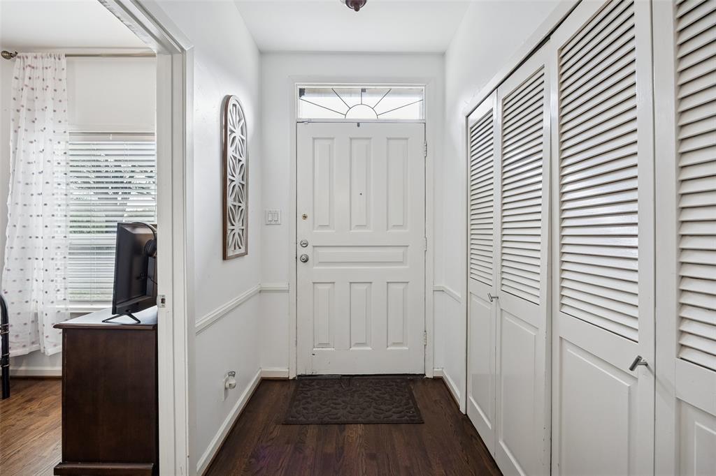 7506 W Northwest Highway 2