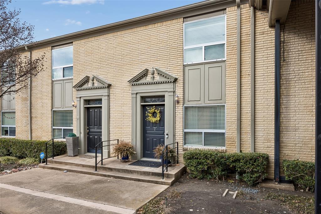 7506 W Northwest Highway 2