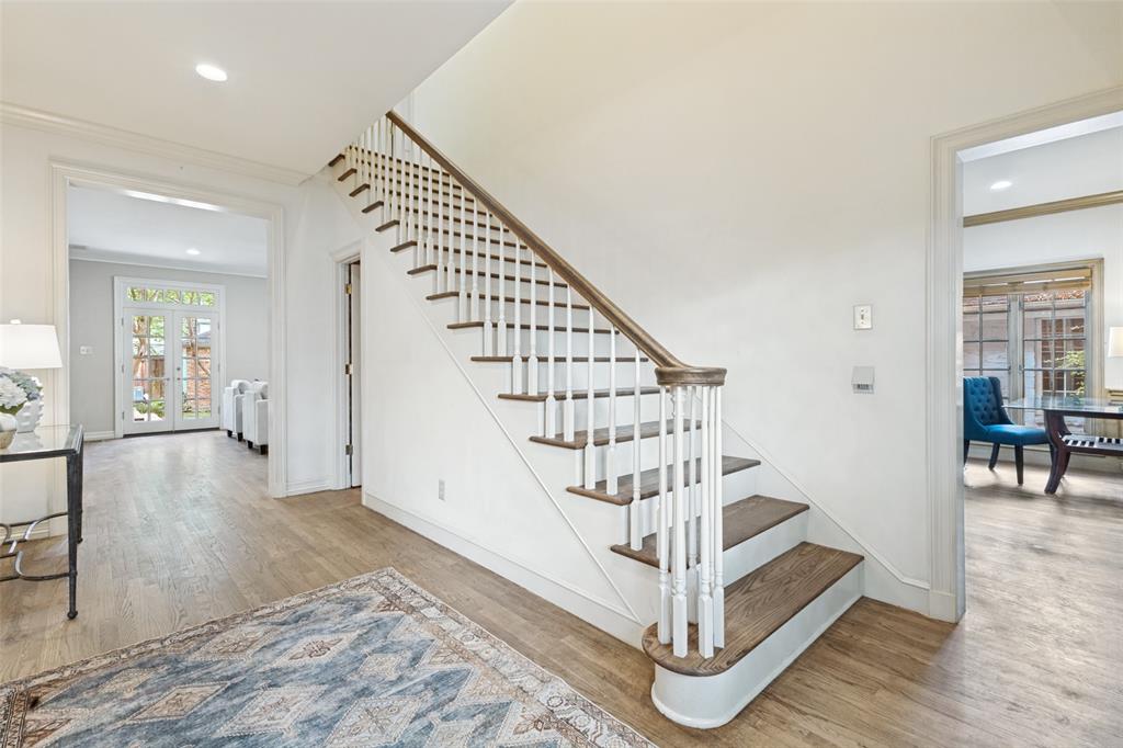 4320 Southwestern Boulevard