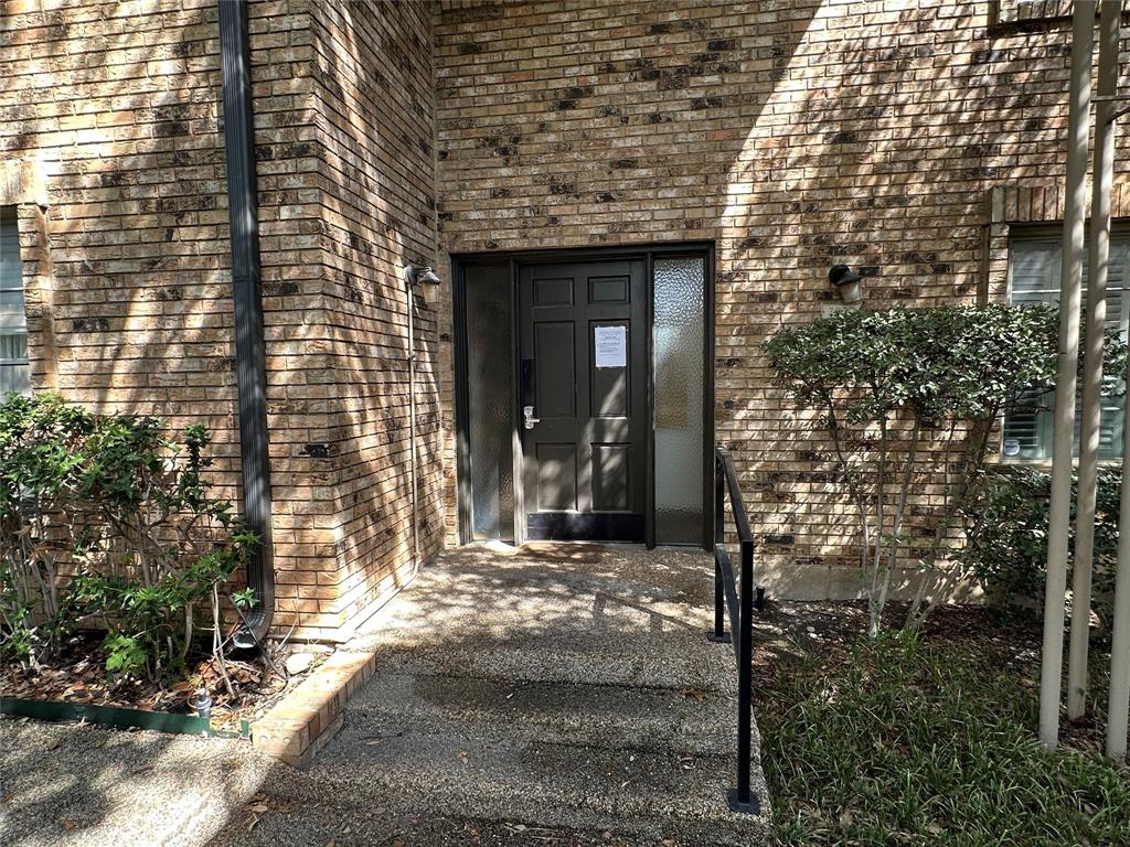 7939 Royal Lane 225