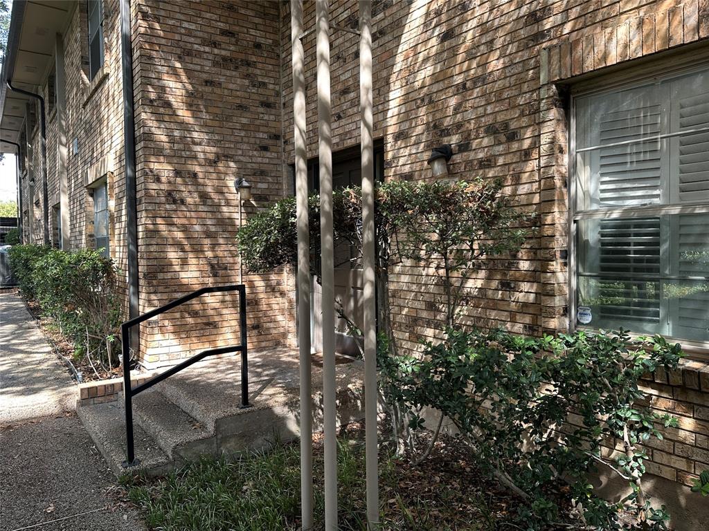 7939 Royal Lane 225
