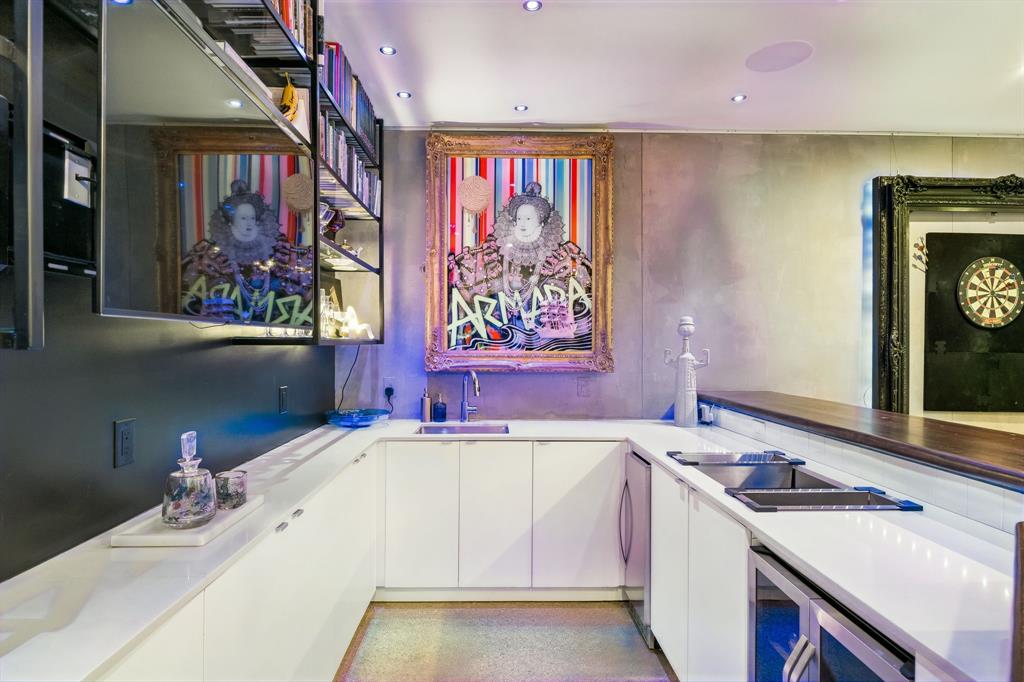 Ross Ave Annex - Residential