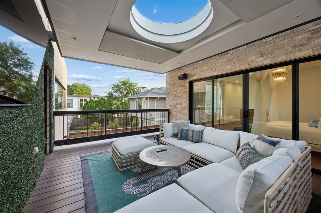 Ross Ave Annex - Residential
