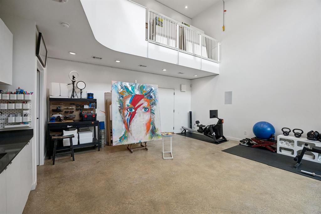 Ross Ave Annex - Residential