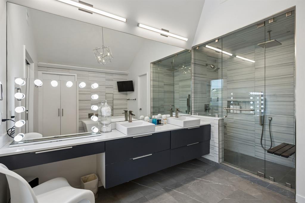 Ross Ave Annex - Residential