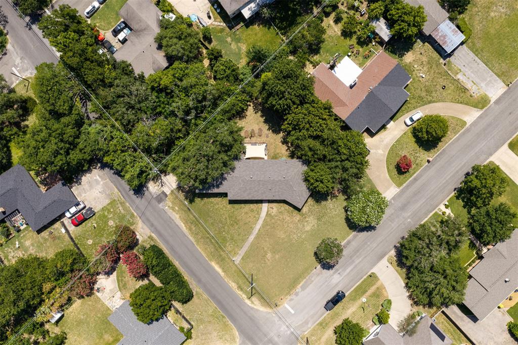 627 Bellaire Drive