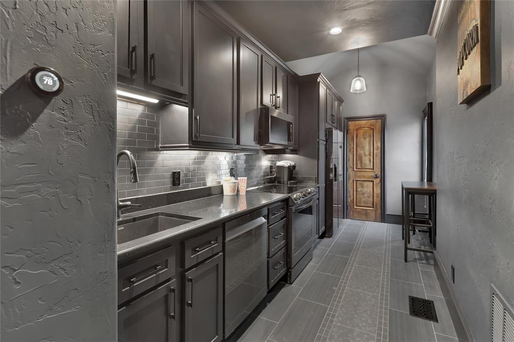 Kings Lake - Residential