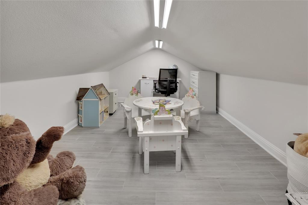 Kings Lake - Residential