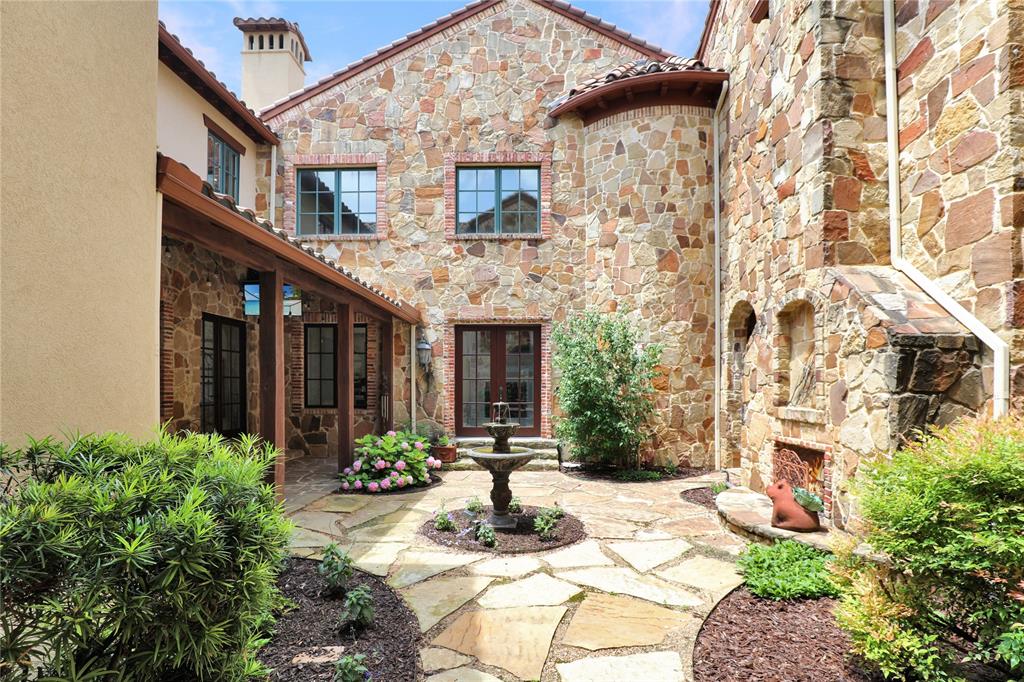 Kings Lake - Residential