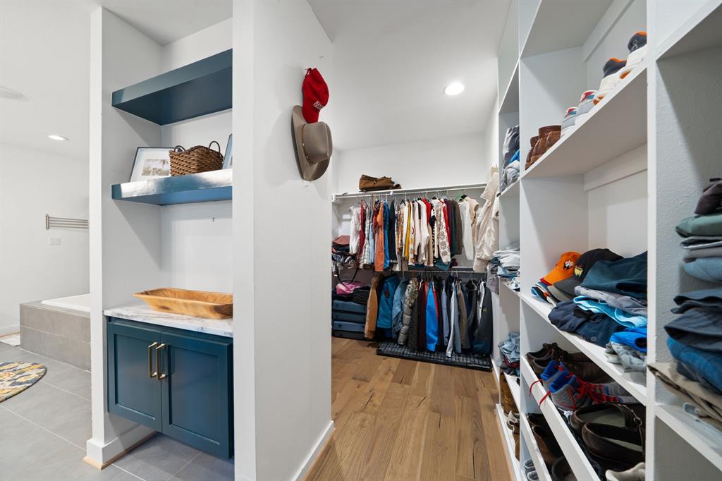 Levingston Place Condo - Residential