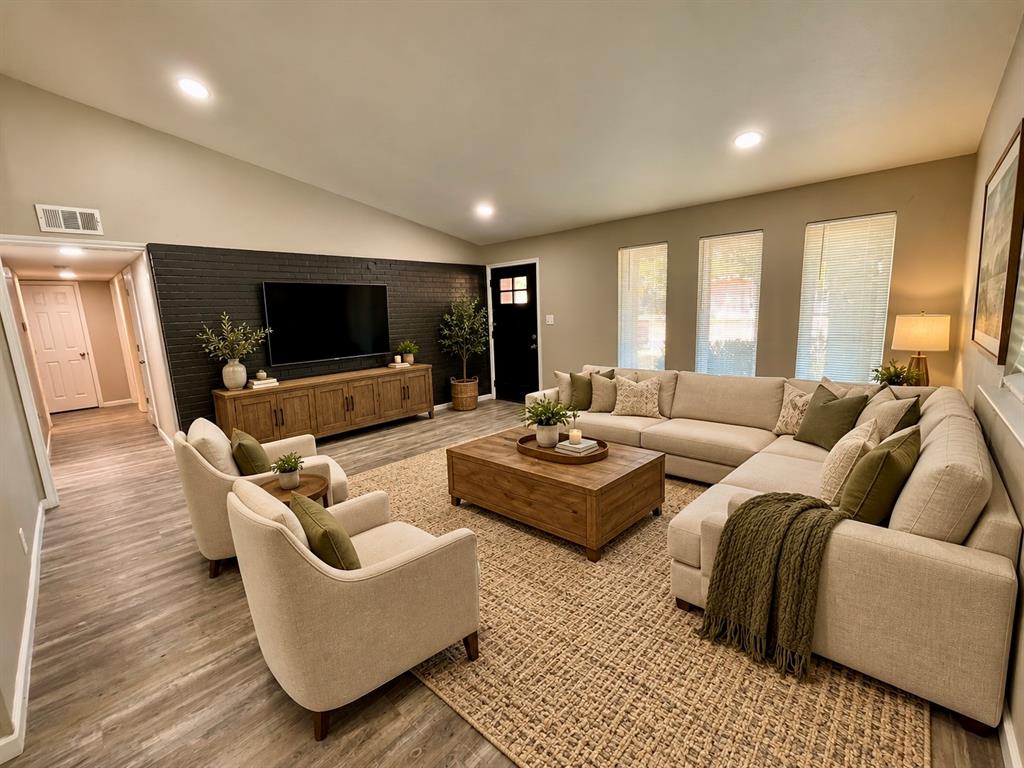 2976 Sundial Drive