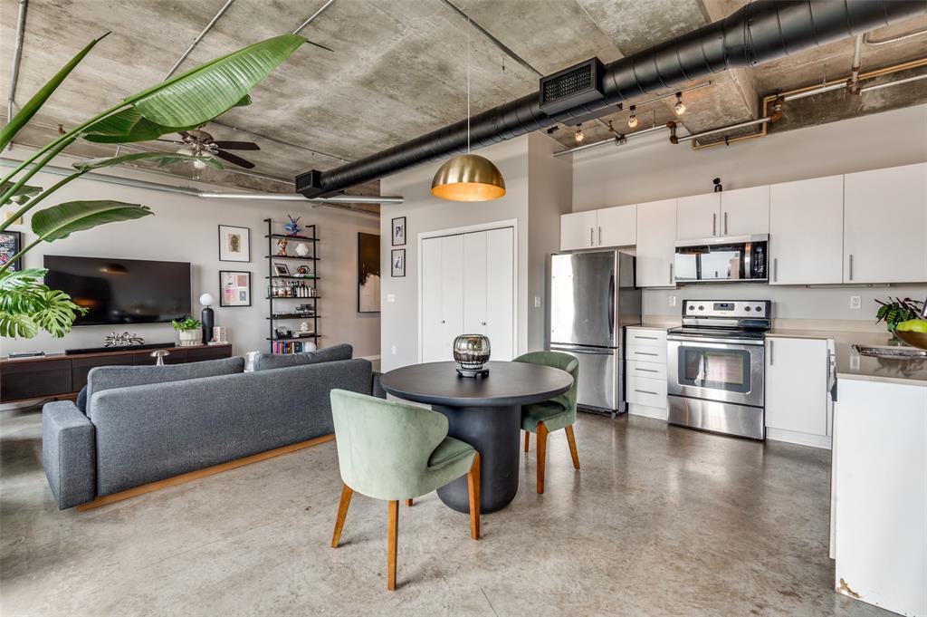 Beat At The South Side Station - Residential