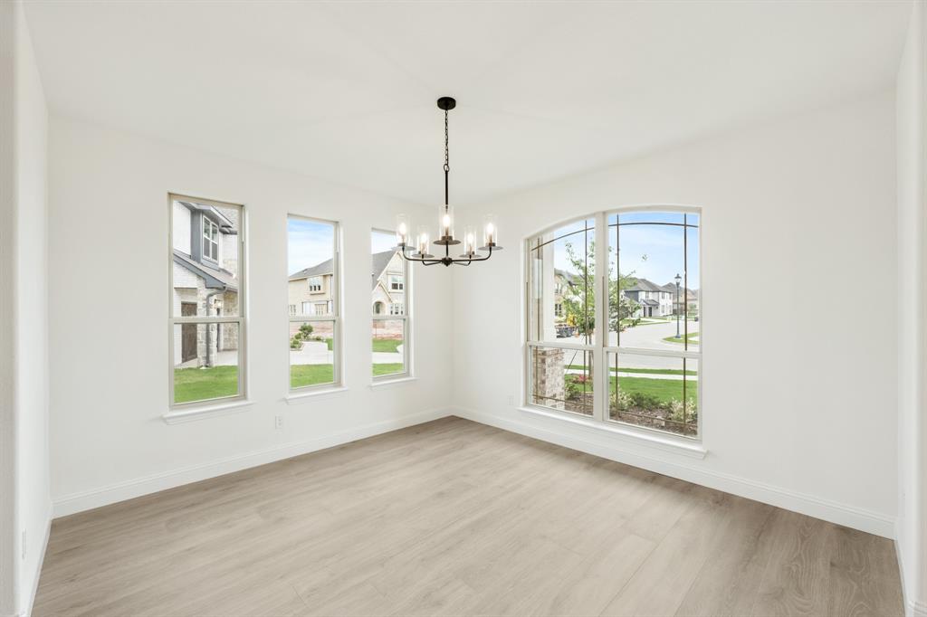 1102 Peacock Lane