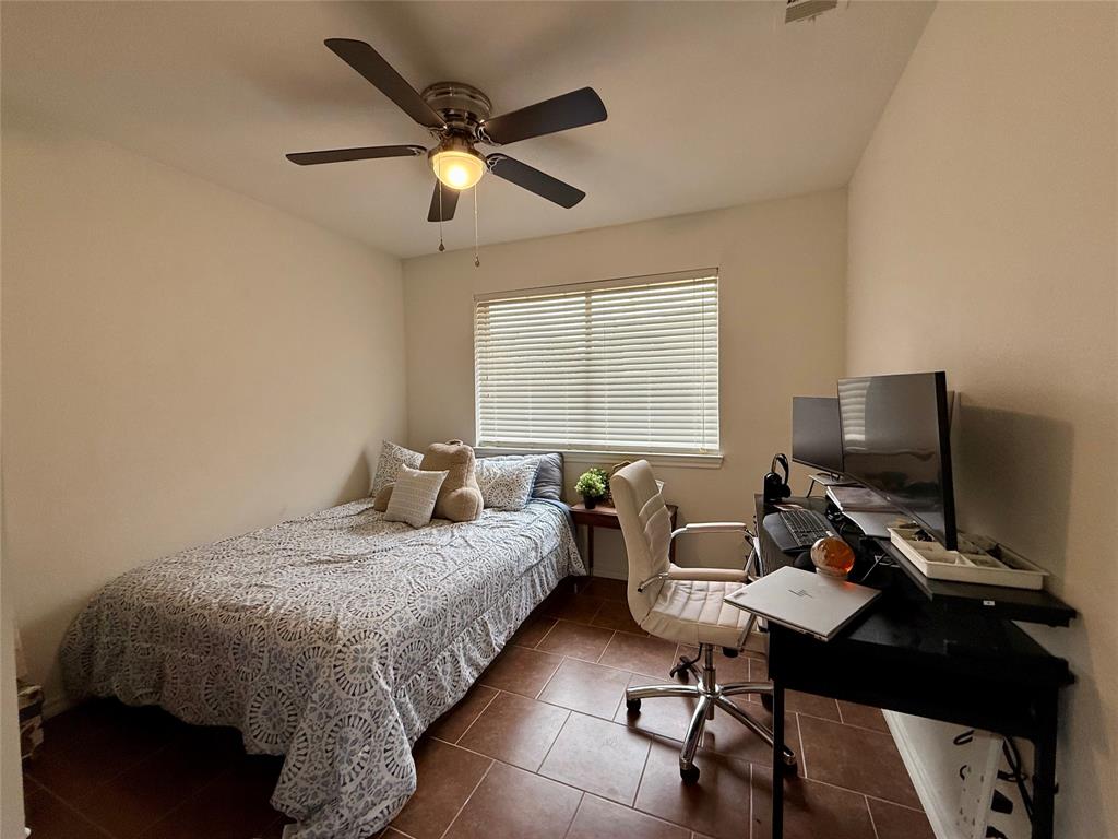 Fairview West Ph 3 - Residential Lease