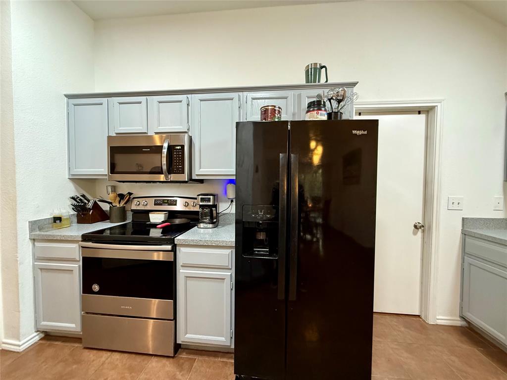 Fairview West Ph 3 - Residential Lease