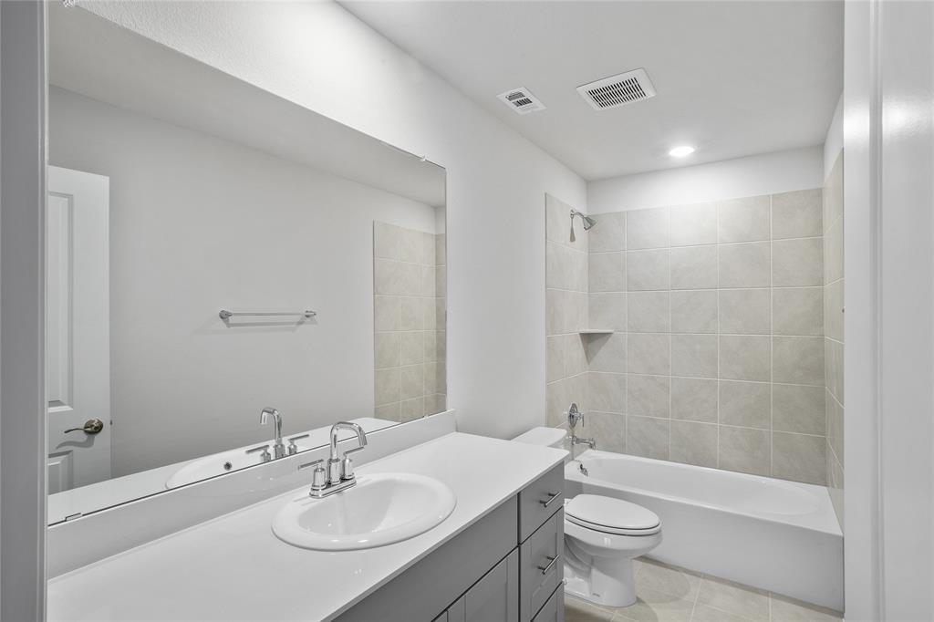 Briarwood Hills - Residential Lease