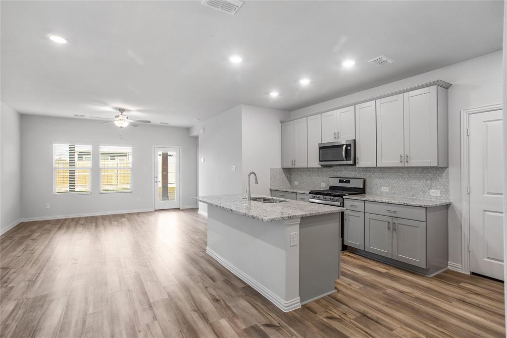 Briarwood Hills - Residential Lease