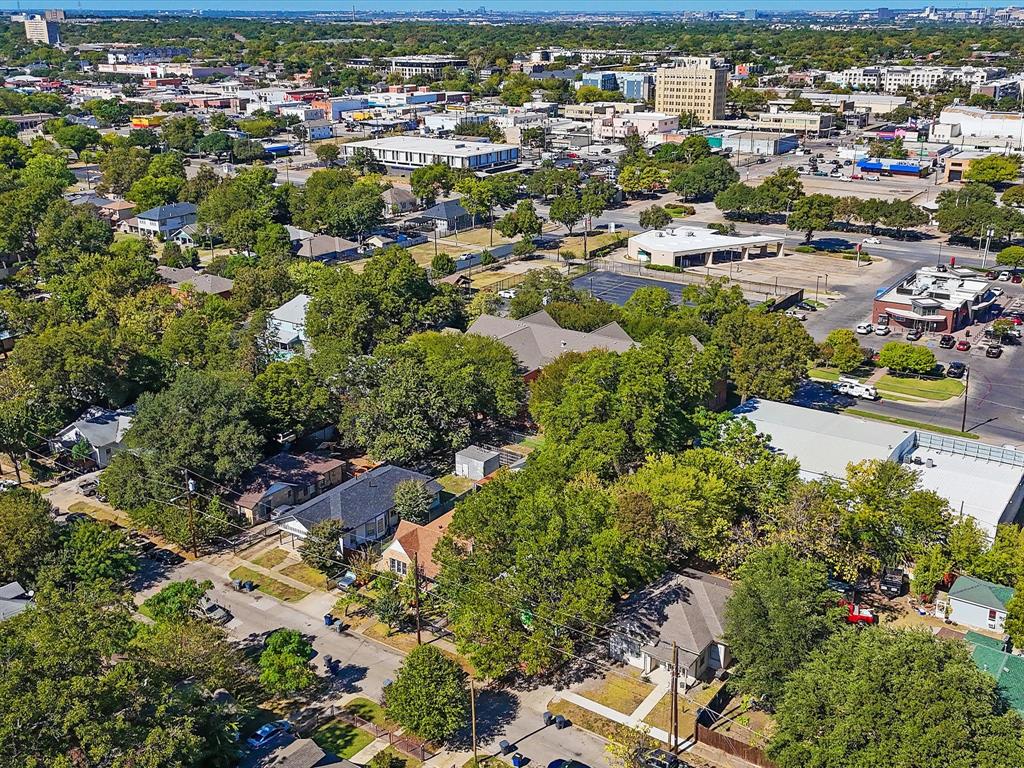 213 W Brooklyn Avenue