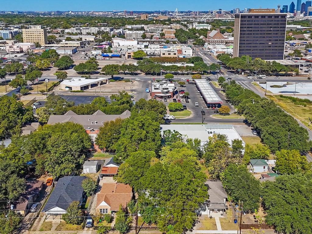 213 W Brooklyn Avenue