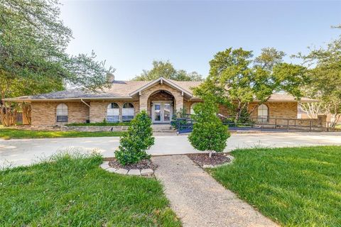 4408 Forest Bend Road Dallas TX 75244