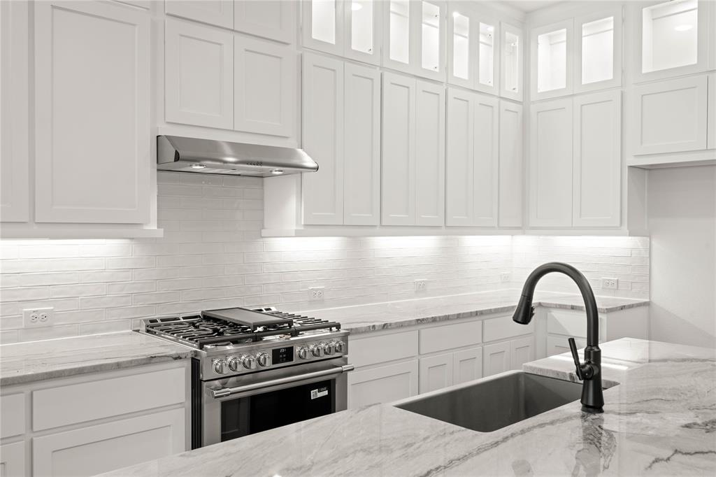 The Abbey at Mercer Crossing - Residential