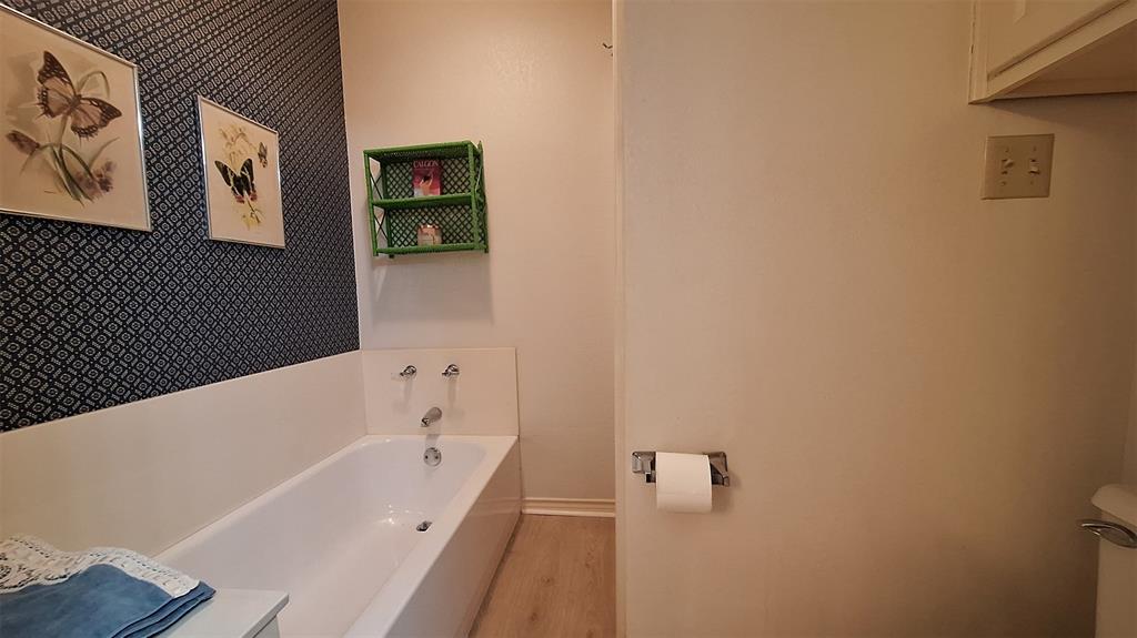 Club Manor - Residential