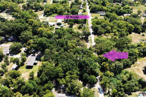 Photo of 325 Jackson Street, Teague, TX 75860 (MLS # 21368561)