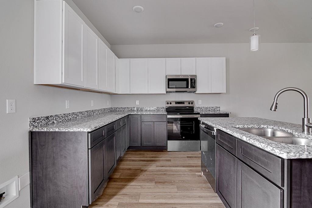 Hyde Jennings - Residential Income