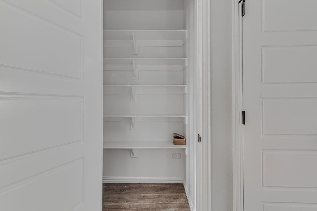 Hyde Jennings - Residential Income