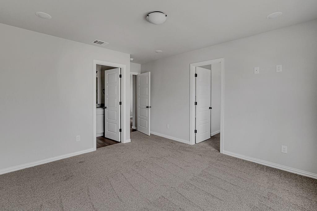 Hyde Jennings - Residential Income