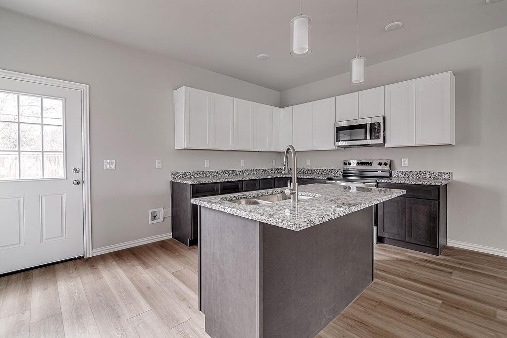 Hyde Jennings - Residential Income