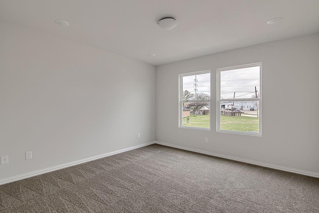 Hyde Jennings - Residential Income