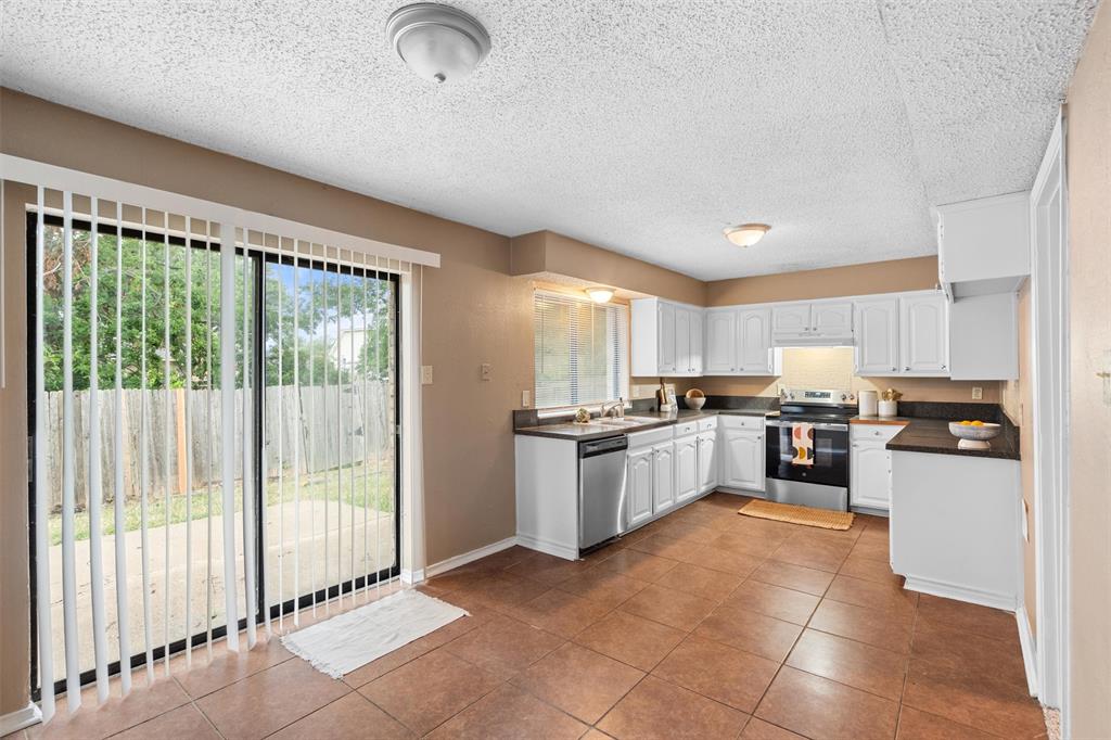 La Prada 01 - Residential