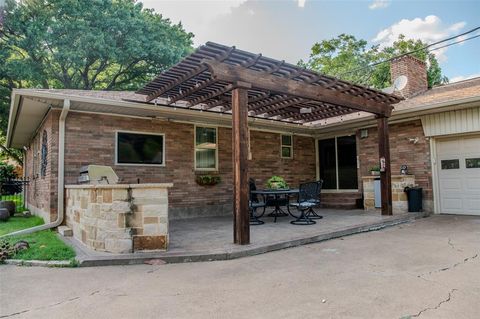 A home in DeSoto