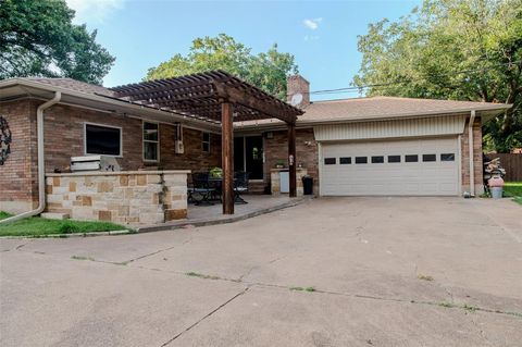 A home in DeSoto