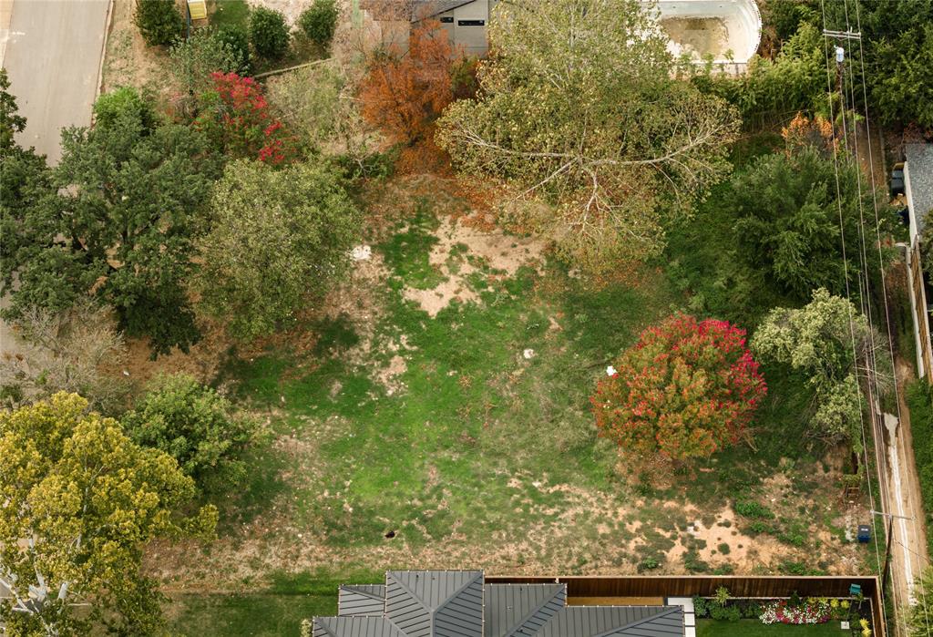 Manchester Downs - Land