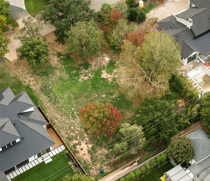 Manchester Downs - Land