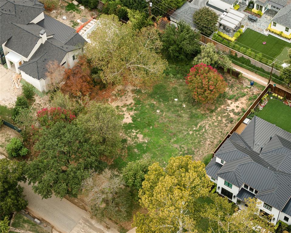 Manchester Downs - Land