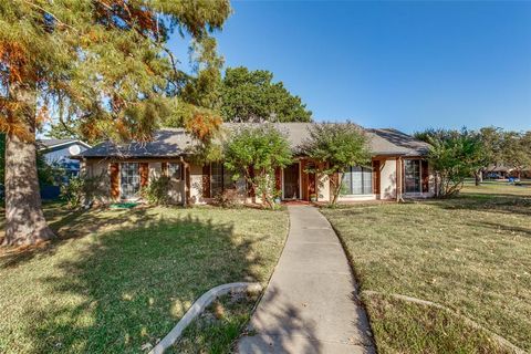 3227 Rolling Knoll Drive Farmers Branch TX 75234