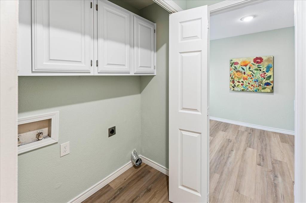 Wykeham-Wykeham Condos - Residential Lease