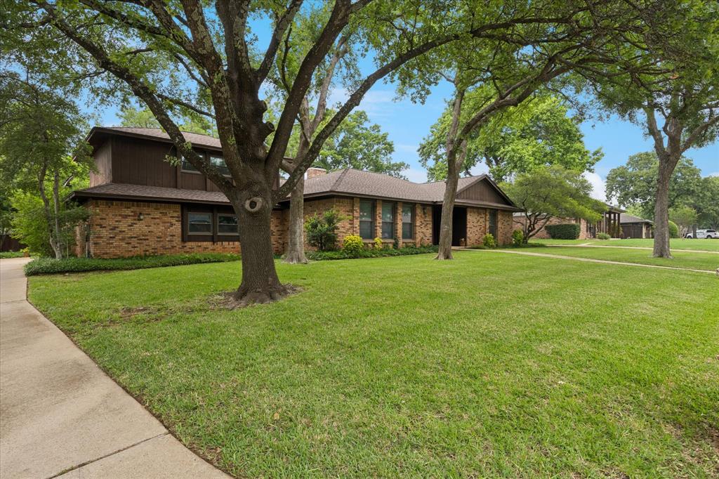 1401 Clover Hill Road