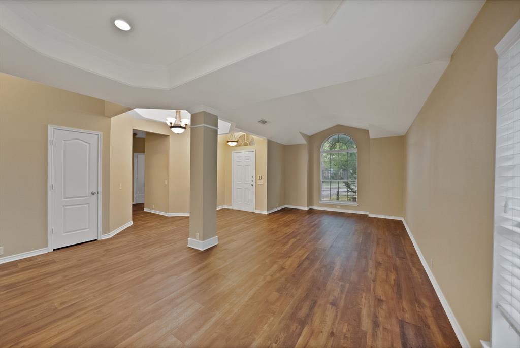 5708 Mckinley Lane