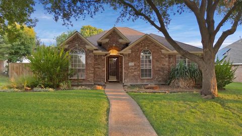 5708 Mckinley Lane Richardson TX 75082