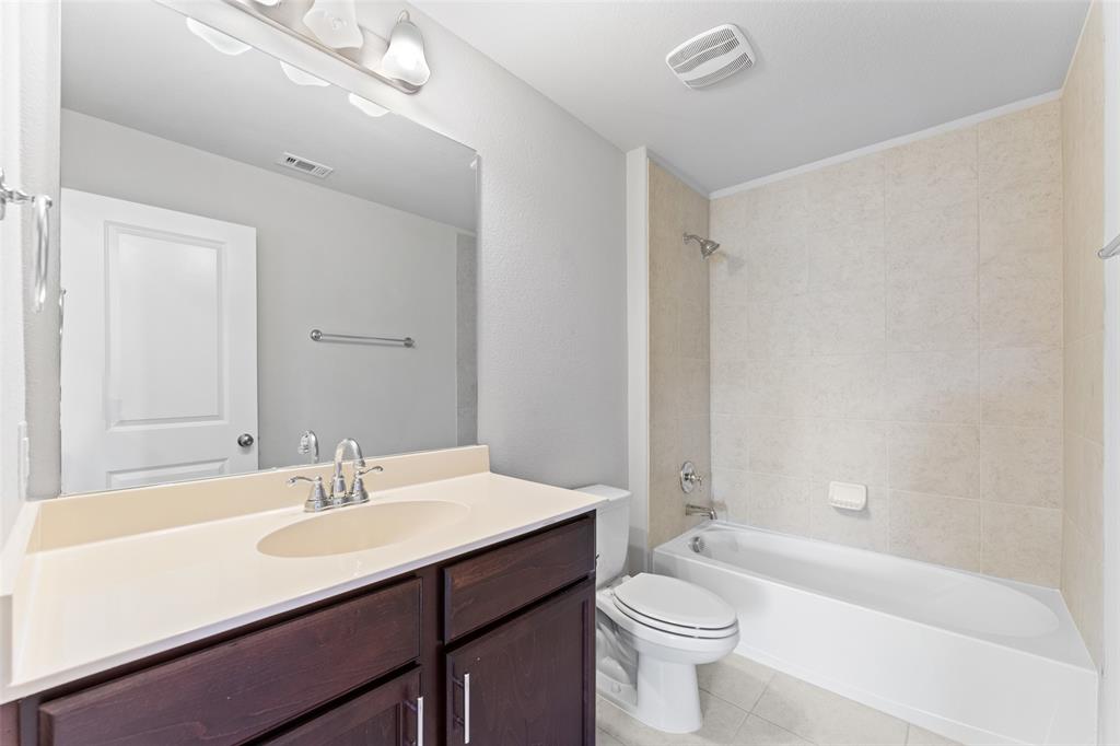 Hillside Lk Ph II - Residential