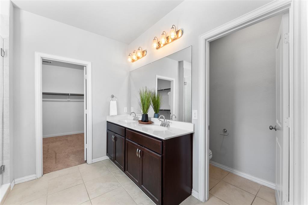 Hillside Lk Ph II - Residential